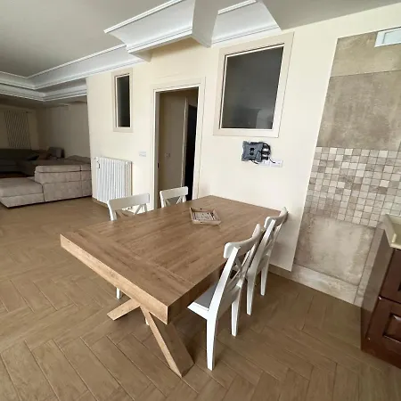 Casa Loide بيت للعطل *
